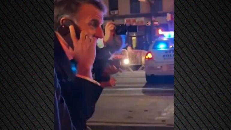 ΒΙΝΤΕΟ-Απίστευτο σκηνικό στη Νέα Υόρκη: Σταμάτησαν τον Μακρόν στον δρόμο για να περάσει η αυτοκινητοπομπή του Τραμπ