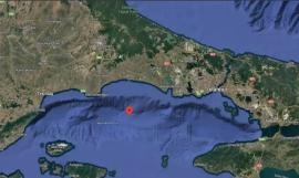 Ισχυρός σεισμός 6,2 Ρίχτερ κοντά στην Κωνσταντινούπολη - Τα πρώτα βίντεο από τη στιγμή της δόνησης