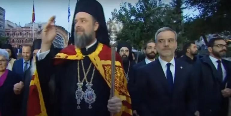Με λαμπρότητα η ενθρόνιση του Μητροπολίτη Φιλόθεου στον Ναό της του Θεού Σοφίας (live)