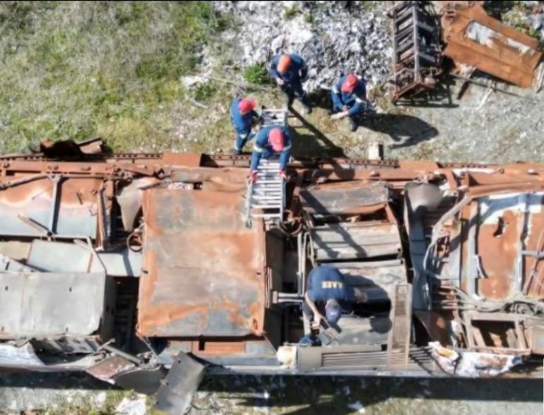 Αυτοψία της Πυροσβεστικής στο Κουλούρι- Νέα ευρήματα για τα Τέμπη (ΒΙΝΤΕΟ)