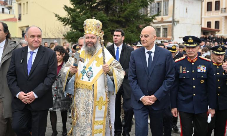 Δένδιας: Στη Φλώρινα για τα Θεοφάνια - «Οι Ένοπλες Δυνάμεις εγγυώνται την κυριαρχία μας»