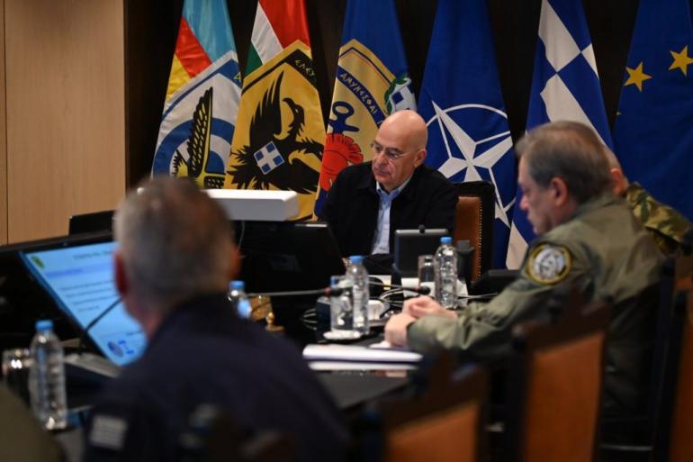 ΥΠΕΘΑ: Έκτακτη σύσκεψη υπό τον Νίκο Δένδια για τις ραγδαίες εξελίξεις στη Μέση Ανατολή