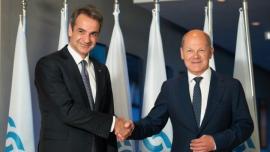 Οικονομία, μεταναστευτικό και Μεσανατολικό στη συνάντηση Μητσοτάκη-Σολτς στο Βερολίνο