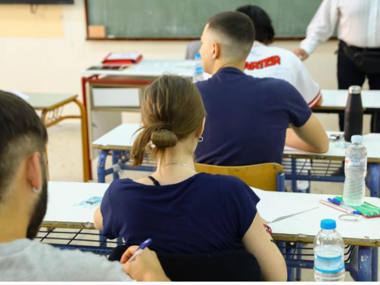 Θεσσαλονίκη: Έκτακτα μέτρα και οδηγίες για να μην εμποδιστούν οι πανελλαδικές λόγω καύσωνα