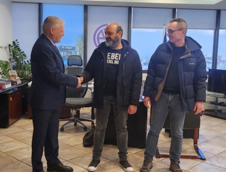Θεσσαλονίκη: Οδηγός του ΟΑΣΘ βρήκε σε αστικό τσάντα με 1.400 ευρώ και την παρέδωσε