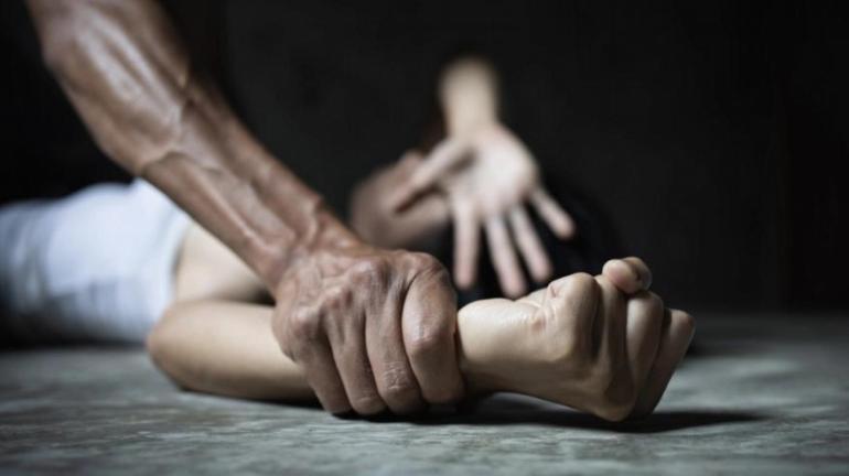 Σοκ στα Χανιά μετά από καταγγελία για ομαδικό βιασμό 17χρονης – Συνελήφθησαν 10 άτομα