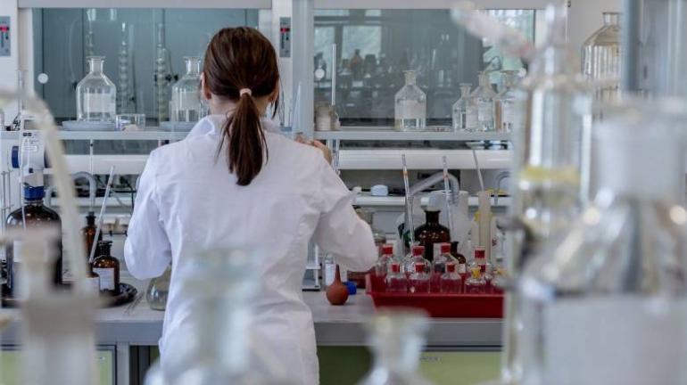 ΙΣΘ: Σε κινητοποιήσεις στις 7 Νοεμβρίου οι εργαστηριακοί ιατροί