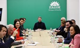 ΠΑΣΟΚ: «Πυρά» κατά Ανδρουλάκη ενόψει συνεδρίου