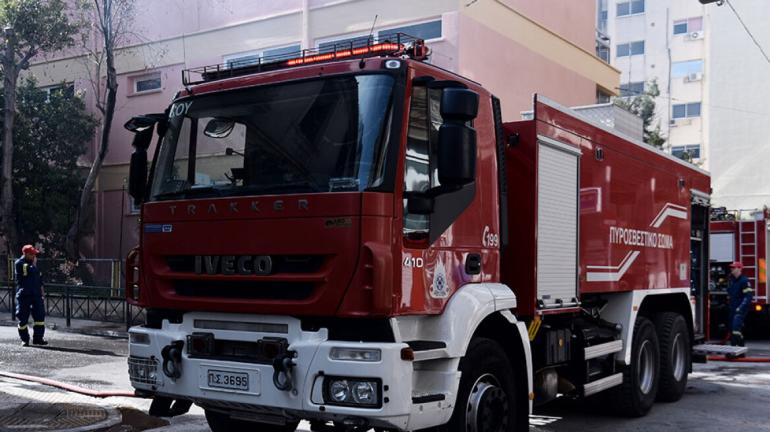 ΤΩΡΑ-Θεσσαλονίκη: Φωτιά σε κατάστημα στην Καλαμαριά