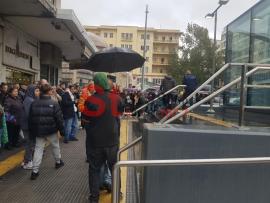 ΤΩΡΑ-Πλήθος κόσμου στον σταθμό μετρό Βενιζέλου-Δείτε video και φωτογραφίες