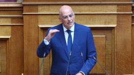Δένδιας: Οι ΕΔ νοίκιαζαν μία ολόκληρη πολυκατοικία σε έναν αξιωματικό – 800.000 οι απώλειες των εσόδων