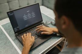 Voucher για laptop, tablet: Μέχρι 4 Απριλίου η εξαργύρωση των επιταγών – Δείτε αν είστε δικαιούχοι