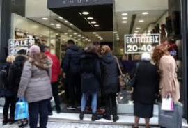 Θεσσαλονίκη: Ξεκινούν σήμερα οι εκπτώσεις - Τι περιμένουν οι έμποροι