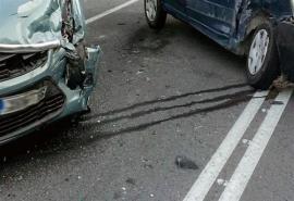 Καραμπόλα τρίων οχημάτων στη Μουδανίων
