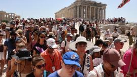ΕΟΤ: Ένας στους τρεις Ευρωπαίους σχεδιάζει ταξίδι στην Ελλάδα έως τον Μάιο του 2027