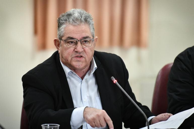 Τροπολογία για επαναφορά 13ου και 14ου μισθού κατέθεσε ο Κουτσούμπας