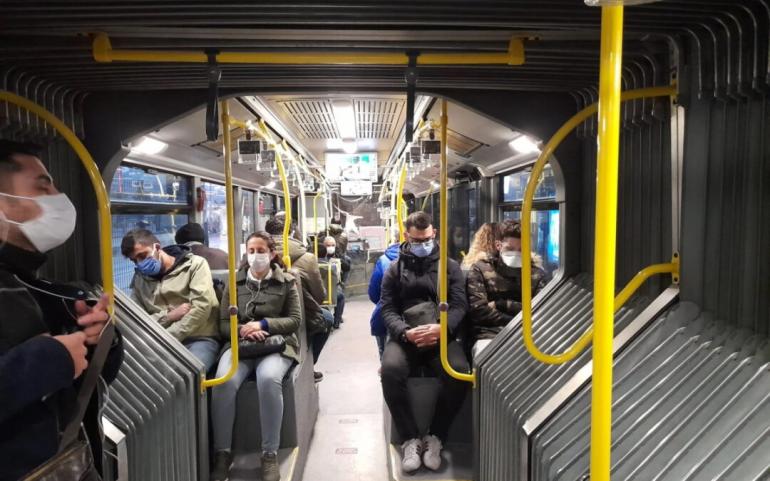 Θεσσαλονίκη: Στη φυλακή 48χρονος που θώπευσε 22χρονη σε λεωφορείο