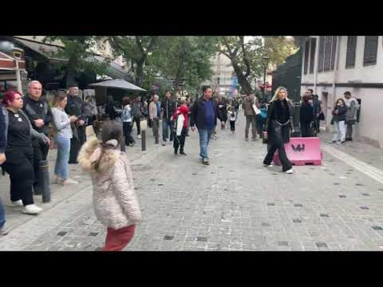 ΦΩΤΟ-Ουρές έξω από το σπίτι του Κεμάλ Ατατούρκ στη Θεσσαλονίκη για την 87η επέτειο από το θάνατό του