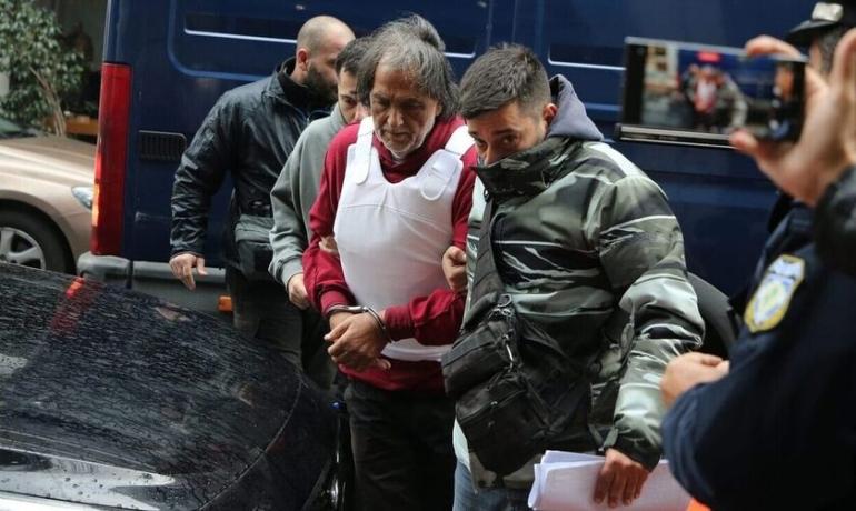 Αμετανόητος και στην απολογία του ο 70χρονος για την δολοφονία της 43χρονης - Οδηγήθηκε στη φυλακή