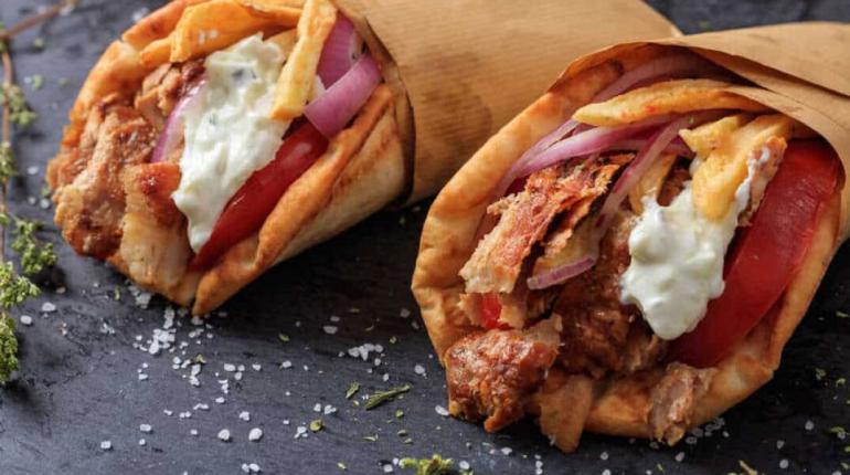 “Αλμυρός” ο γύρος στη Θεσσαλονίκη, πλησιάζει τα 6 ευρώ – Οι τιμές σε άλλες πέντε μεγάλες πόλεις