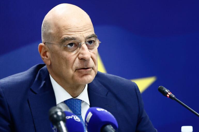 Η φωτογραφία που ανήρτησε ο Νίκος Δένδιας για τη Γιορτή του Πατέρα