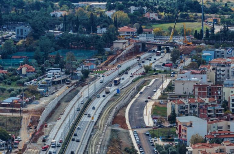 Έκτακτες εργασίες τοποθέτησης μεταλλικών στηθαίων σήμερα στην Περιφερειακή Οδό Θεσσαλονίκης