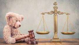 Τρεις ανήλικες συνελήφθησαν για κλοπή σε εμπορικό κέντρο στο Μαρούσι- Ανάμεσά τους μία 9χρονη