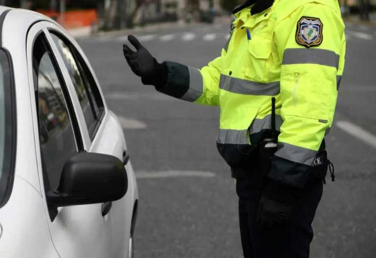 Κοζάνη: Ανετράπη νταλίκα στην Εγνατία Οδό - Κυκλοφοριακές ρυθμίσεις