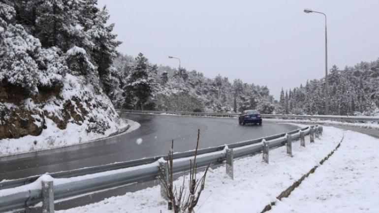 Βροχές, χιόνια και τσουχτερό κρύο και σήμερα - Η πρόγνωση του καιρού
