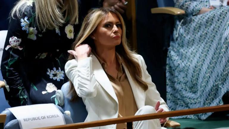 ΒΙΝΤΕΟ-Όλοι χειροκροτούν τον Τραμπ εκτός της Μελάνια – Viral στιγμή στον ΟΗΕ