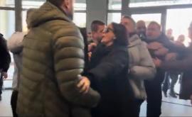 Λάρισα: Συγγενείς θυμάτων των Τεμπών προπηλάκισαν τον τέως περιφερειάρχη Θεσσαλίας