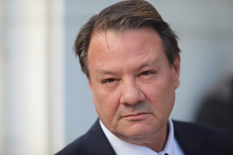 Απόστολος Λύτρας: Γιατί αφέθηκε ελεύθερος μετά την κακοποίηση της συζύγου του – Το χρονικό της υπόθεσης