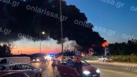 Φωτιά σε εργοστάσιο στη Λάρισα: Στο τραπέζι το σενάριο εμπρησμού – Τι δείχνουν οι κάμερες