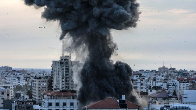 Συνεχίζονται οι σφοδροί βομβαρδισμοί στη Γάζα -
