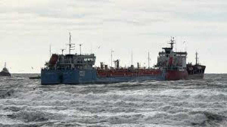 Τουρκία: Συγκρούστηκαν δύο δεξαμενόπλοια στη θάλασσα του Μαρμαρά