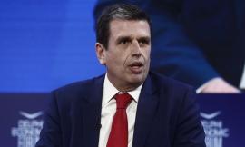 Με τροπολογία Καιρίδη νομιμοποιούνται οι παράνομοι μετανάστες που ζουν στην Ελλάδα για τρία χρόνια