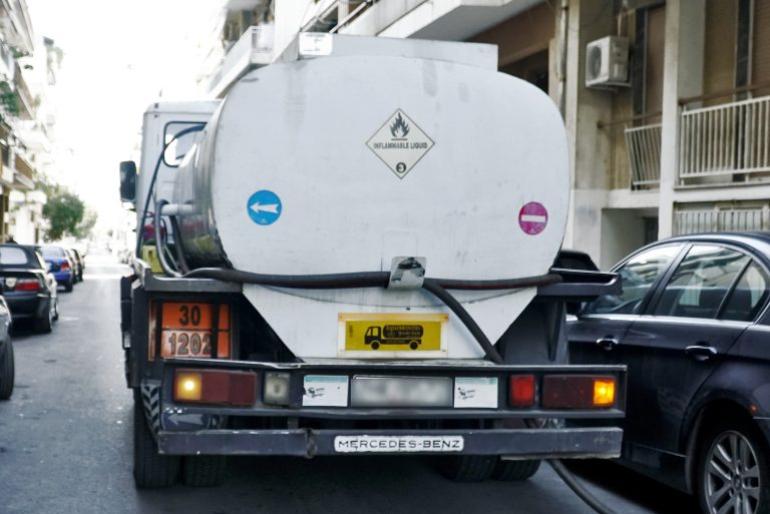 Επιδότηση στο πετρέλαιο θέρμανσης και αύξηση του επιδόματος: Τα μέτρα που ανακοινώνονται την Τετάρτη – Τι εξετάζει η κυβέρνηση