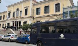 Αναβλήθηκε για τον Απρίλιο η δίκη των συλληφθέντων οπαδών στον Άγιο Κωνσταντίνο - Άρση κράτησής τους