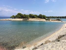 Χαλκιδική: Πιστόλι με γεμιστήρα στην παραλία Γλαρόκαβου