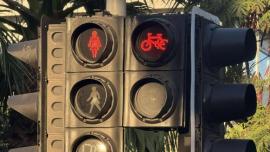 Κύπρος: Για πρώτη φορά και γυναικείες φιγούρες στα φανάρια