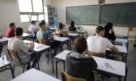 Βόλος: Μαθητής χαιρετά ναζιστικά σε γιορτή για το Ολοκαύτωμα - Αστειάκια και challenges με φόντο 6 εκ. νεκρούς