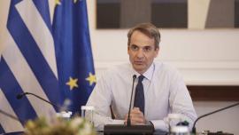 Μητσοτάκης στο υπουργικό: Η ρύθμιση για τα ομόφυλα ζευγάρια προσθέτει δικαιώματα - Προστατεύουμε τα παιδιά
