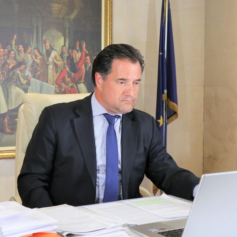 Γεωργιάδης στον ΣΚΑΪ: Η πρόθεσή μας για κατώτατο μισθό 950 ευρώ στο τέλος της τετραετίας θα έχει ξεπεραστεί