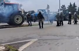 Θεσσαλονίκη: Ταυτοποιήθηκαν αγρότες για τα επεισόδια με την ΕΛ.ΑΣ. στο μπλόκο των "Πράσινων Φαναριών"