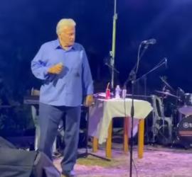 Επικό βίντεο: Ο Παναγιώτης Ψωμιάδης παίρνει το μικρόφωνο σε πανηγύρι