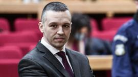 Τέθηκε σε αργία ο Ηλίας Κασιδιάρης – Δεν μπορεί να συμμετέχει στις συνεδριάσεις του δημοτικού συμβουλίου