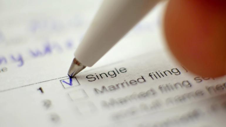 Εννέα μη ρομαντικές ταινίες αν είσαι single και θέλεις να κάνεις την επανάσταση σου!
