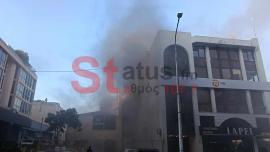 Πυρκαγιά σε νυχτερινό κέντρο στο λιμάνι της Θεσσαλονίκης (ΦΩΤΟ-ΒΙΝΤΕΟ)