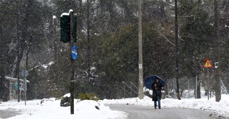 Καιρός: Έρχεται η πρώτη ψυχρή εισβολή του 2025 - Πότε και πού θα χιονίσει