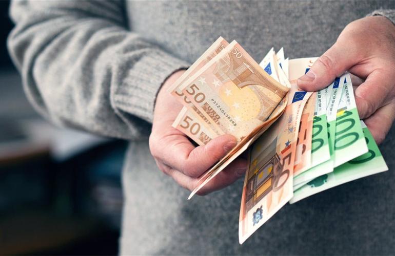 Επίδομα τέκνων Α21: Τι ποσά θα πάρουν οι δικαιούχοι και πότε